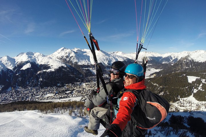 Davos Voo Absolutamente Livre Parapente Vôo Tandem 1.000 Metros de Altura