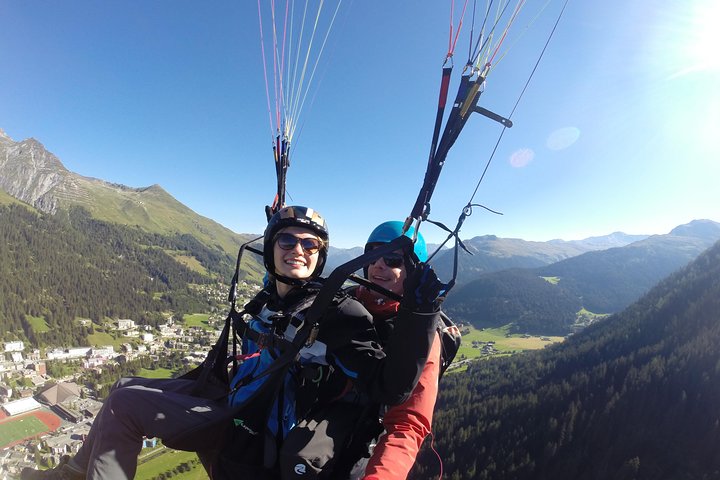 Davos Voo Absolutamente Livre Parapente Vôo Tandem 1.000 Metros de Altura