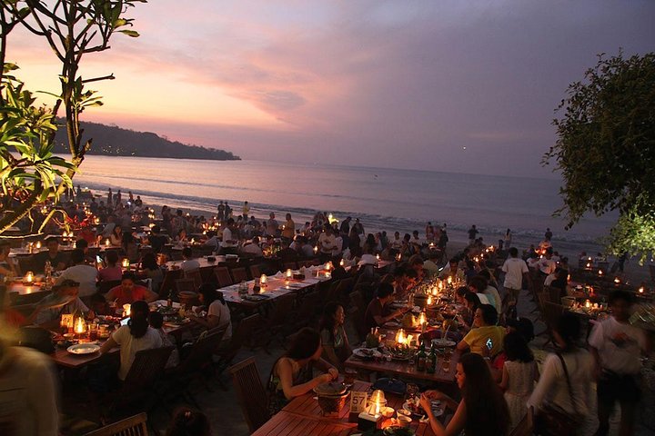 Privat Uluwatu solnedgångstur med Kecak dans och middag
