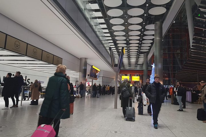 スタンステッド空港からロンドン中心部への共有サービス