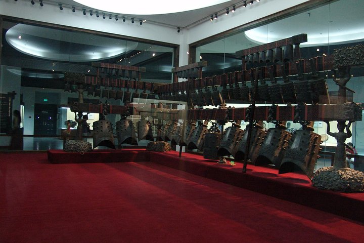 Excursão Privada de Wuhan a Torre do Guindaste Amarelo, Templo Guiyuan e Museu da Província de Hubei