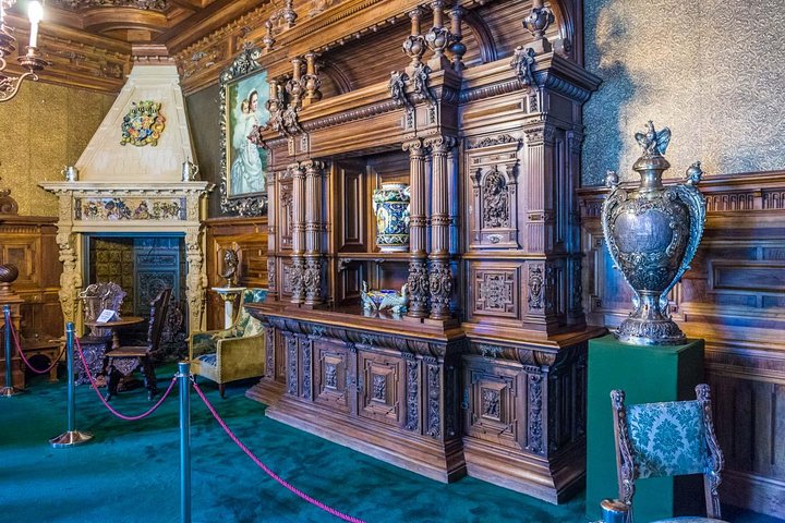 Small-Group Day Trip to Dracula's Castle, Brasov and Peles Castle
