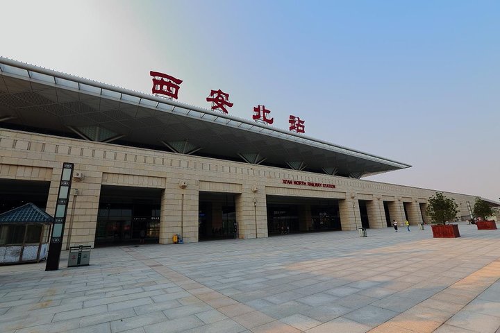 Luoyang Longmen & Shaolin privat dagstur från Xian med HSR tåg
