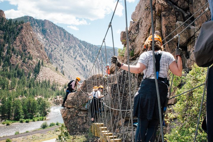 Esperienza di arrampicata su granito via ferrata a Buena Vista
