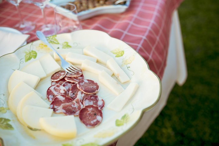 Tour degli amanti del cibo e del vino della campagna dell'Etna (piccolo gruppo o privato)