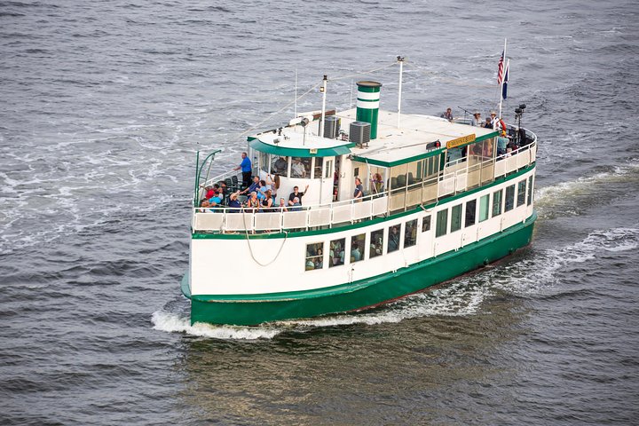 Myrtle Beach to Charleston with Horse & Carriage Ride, Harbor Cruise, Boone Hall