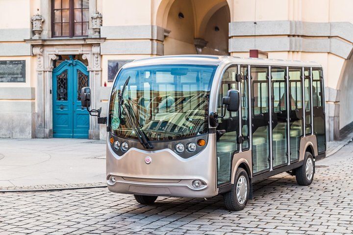 Breslavia, 1 - ora o 2 - ore Tour di gruppo in auto elettrica