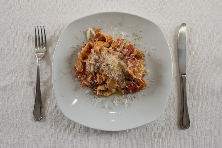 Privat madlavningskursus på Cesarinas hjem med smag i Bergamo