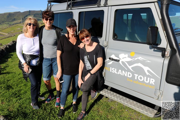 I och runt Terceira Island i en 4X4