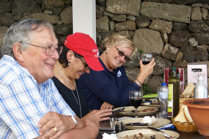 I och runt Terceira Island i en 4X4