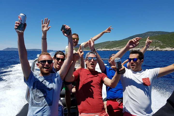 Tour privato in barca con esperto locale - Crea il tuo itinerario