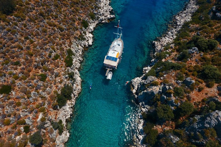 Tour privado en barco a Kekova, que incluye almuerzo a la barbacoa desde Kas