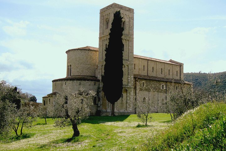 Excursión con cata de vino Brunello di Montalcino para grupos reducidos desde Siena