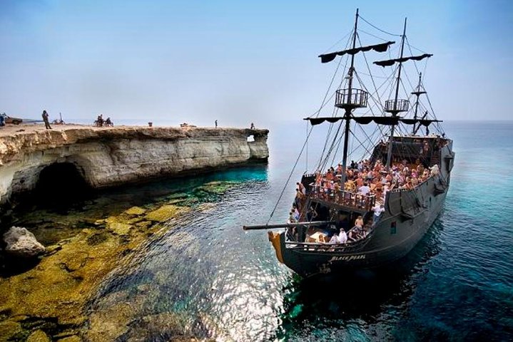 Black Pearl Pirate Cruise från Ayia Napa
