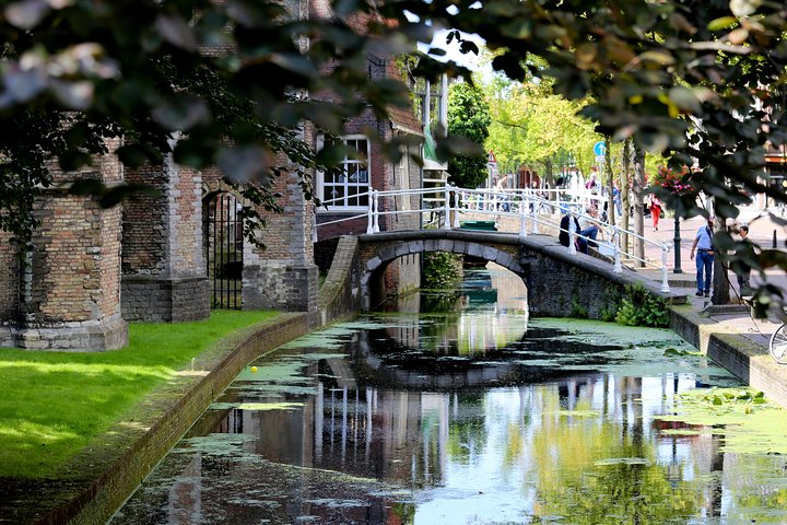 Recorrido a pie por Delft: la ciudad de naranja y azul