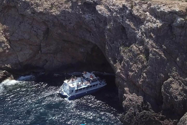 Ibiza strandhopcruise met paddleboards, drankjes en eten 6 uur