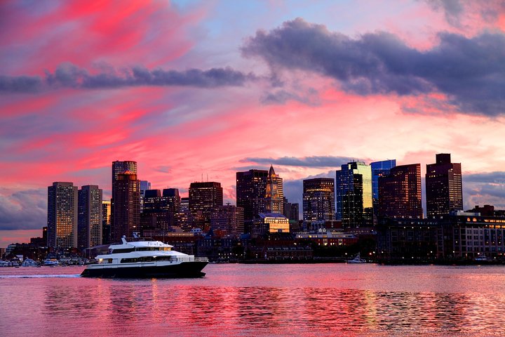 City Cruises Boston 90 - Hafenrundfahrt bei Sonnenuntergang