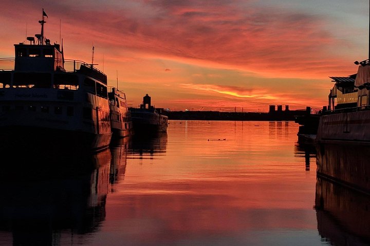 City Cruises Boston 90 - Hafenrundfahrt bei Sonnenuntergang