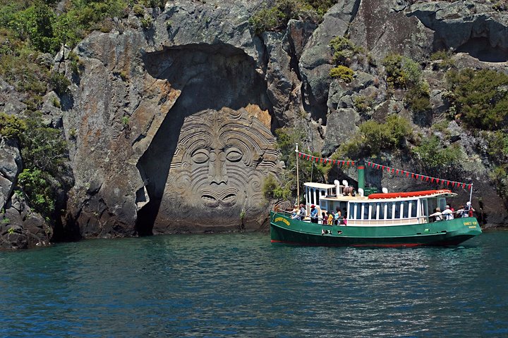 Lake Taupō Māori Rock Carvings Panoramafahrt an Bord von Ernest Kemp