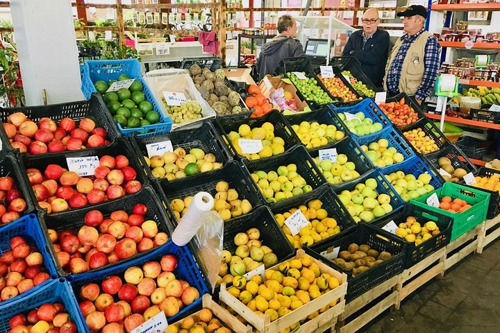 Tour gastronómico para grupos pequeños en Ponta Delgada en Azores