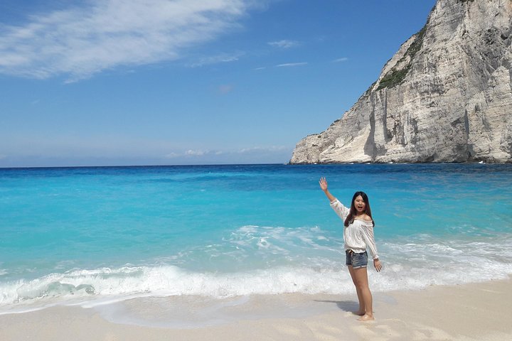 Zakynthos : Eintägige Kleingruppentour zum Navagio Strand Blaue Höhlen & Draufsicht
