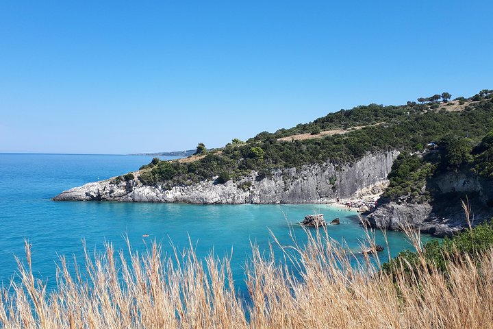 Zakynthos : Eintägige Kleingruppentour zum Navagio Strand Blaue Höhlen & Draufsicht