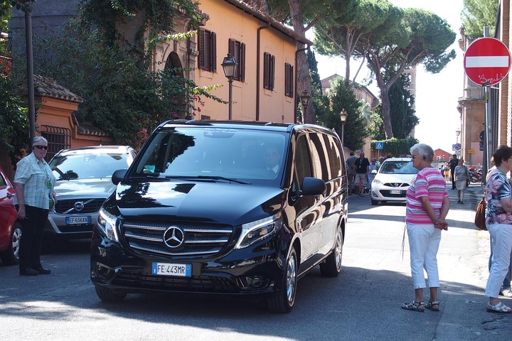 Excursão privada de luxo de dia inteiro em Roma a partir do porto de Civitavecchia