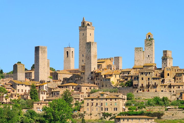 San Gimignano, Siena, Monteriggioni : Tour totalmente acompañado, almuerzo y cata de vinos