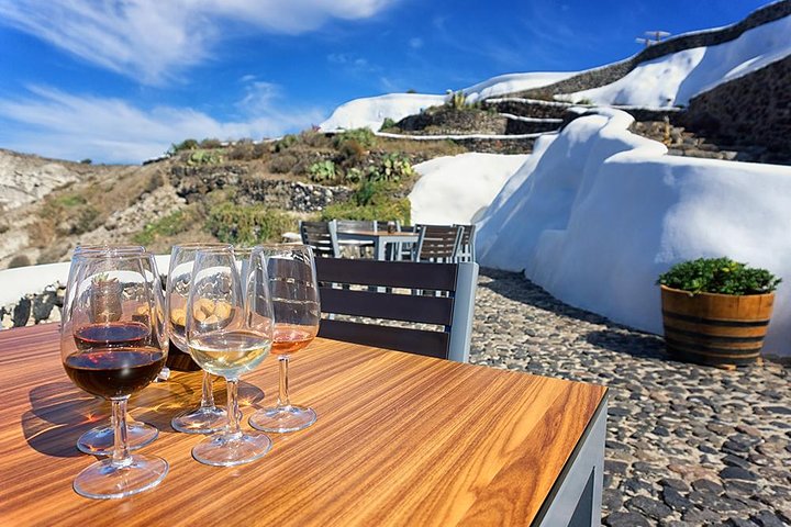 Tour enológico Santorini : Visita 3 Bodegas Locales con Catas