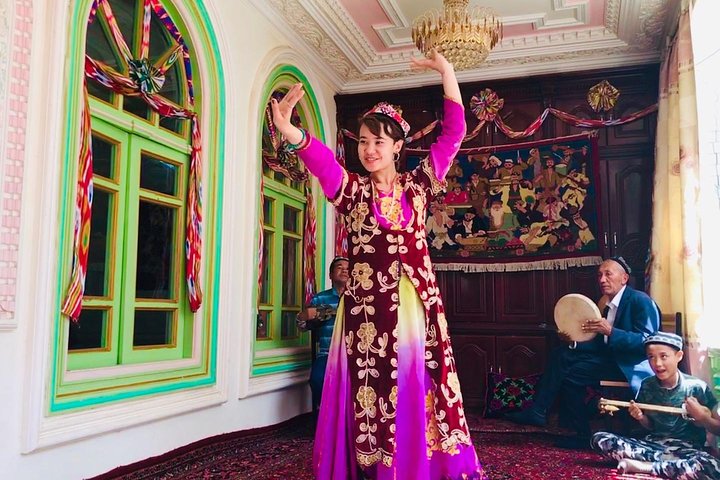 PRI dagstur i Kashgar inkludert Apa Hoja grav, Id Ghar moské