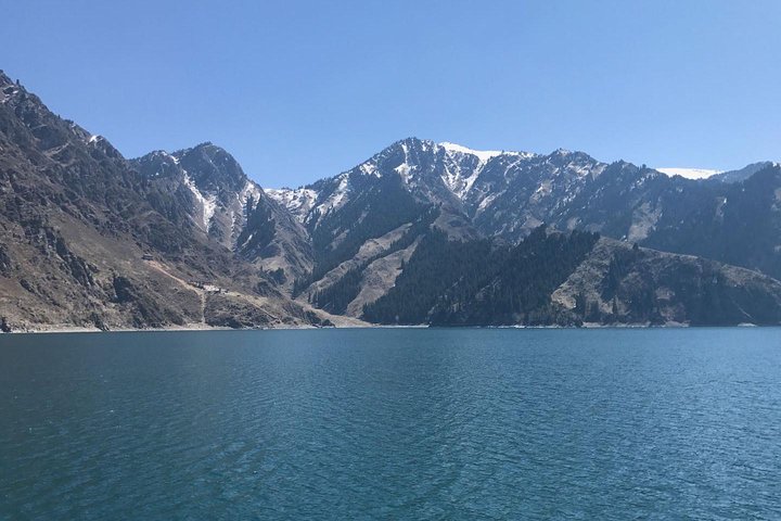 Privat dagstur til Tianchi Heavenly Lake og Red Hill fr Urumqi