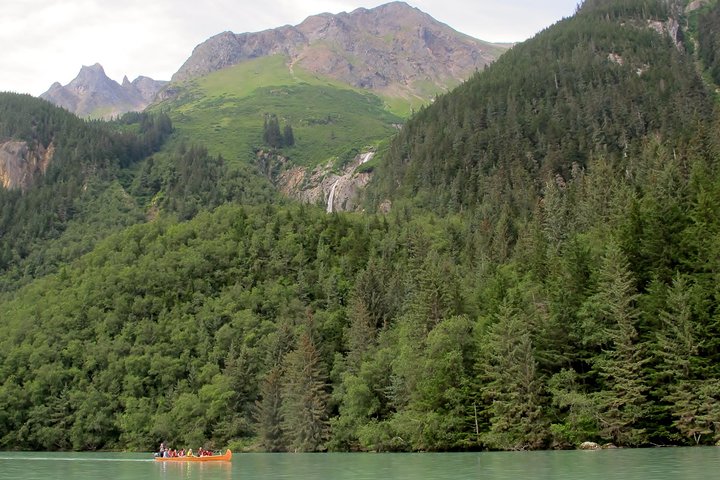 FRA HAINES - Alaska Wildlife Voyageur Kano Safari