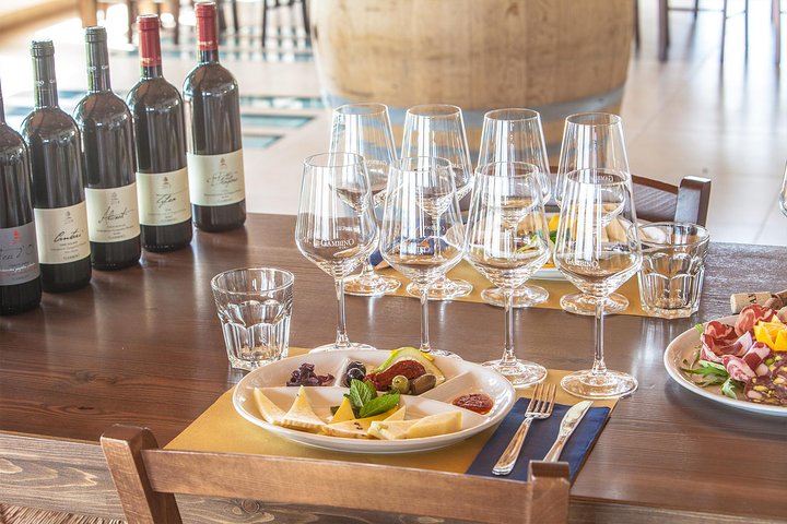 Desde Siracusa : Tour Privado Monte Etna con Almuerzo en Bodega Etna