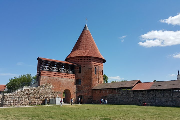 Tour out of Vilnius: Paneriai holocaust park, Trakai, Kaunas