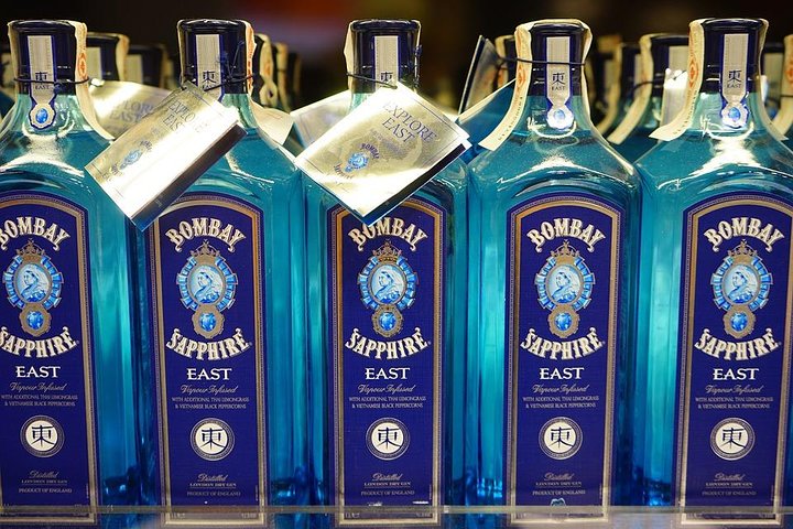 Portsmouth Port to London with BOMBAY Sapphire Distillery Experience on the way