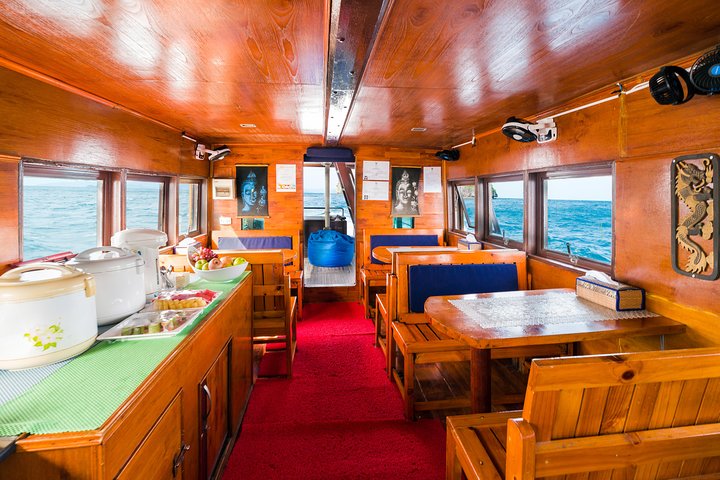 Semi-Private Yacht Adventure til Ang Thong Park's skjulte skatter