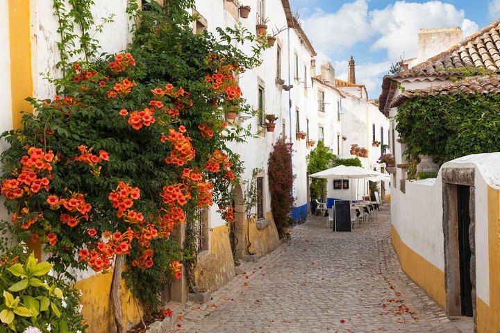 Tomar Fatima Batalha Alcobaca og Obidos fra Nazare Private Tour