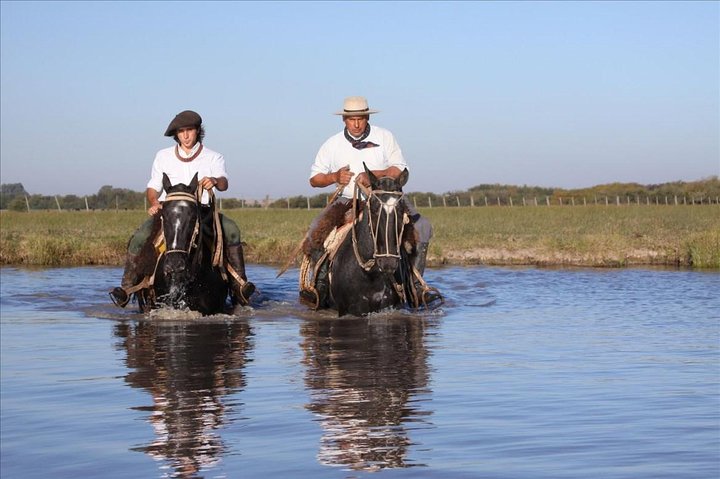 Gaucho Ganztag in kleiner Gruppe auf einem Bauernhof in Buenos Aires