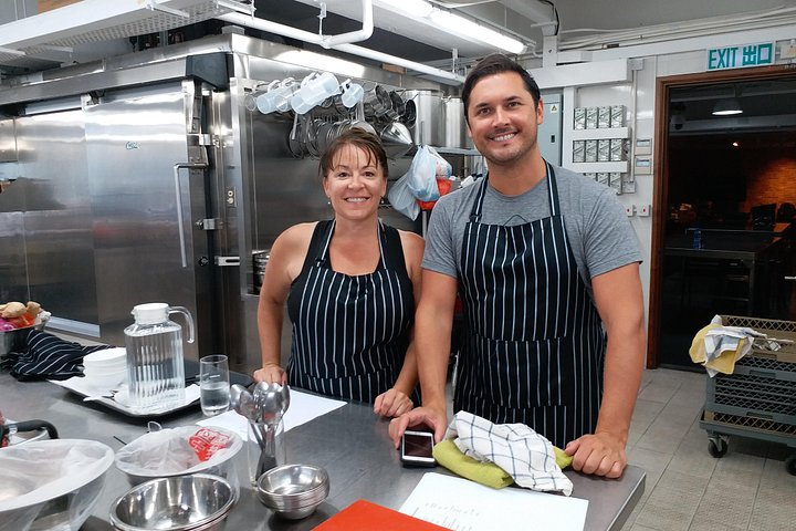 Visite à pied du marché de Hong Kong et cours de cuisine Chinoise