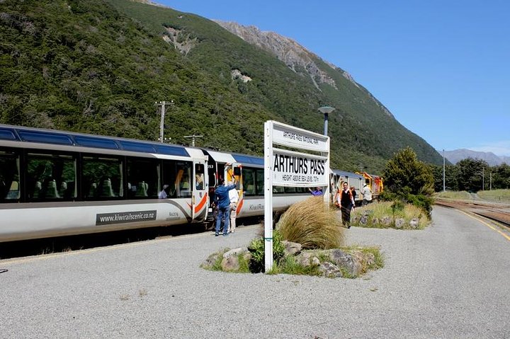 Treno TranzAlpine, Arthur's Pass e gita di un giorno alla collina del castello