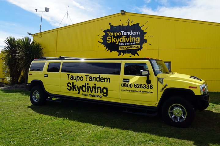 Saut en parachutisme de 3 660 mètres en tandem au Lac Taupo