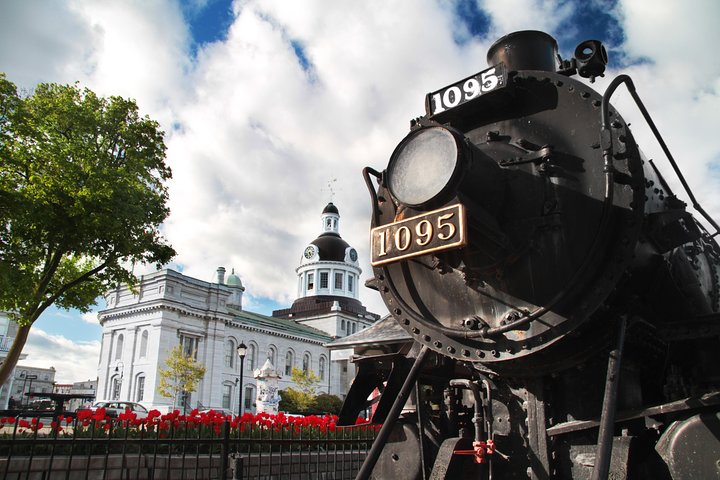 1-timers vandretur i Kingston med en lokal historiker