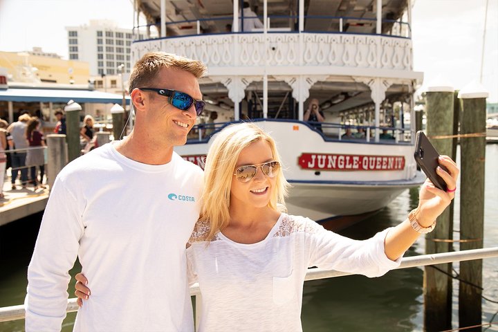 Jungle Queen Riverboat 90-minuters berättad sightseeingkryssning i Fort Lauderdale