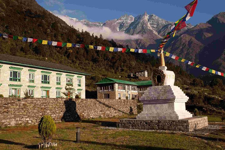 Erfahrung von Everest Base Camp Trek mit 5-Sterne-Unterkunft in Kathmandu