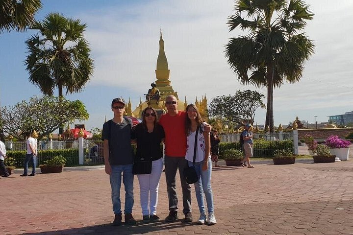 Private Tour: Vientiane City Tour Full Day with Buddha Park