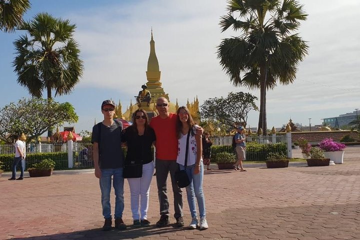 Private Tour: Vientiane City Tour Full Day with Buddha Park