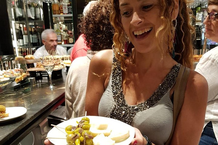 Il pluripremiato tour gastronomico e abbinamento di vini di Bilbao da parte del locale basco