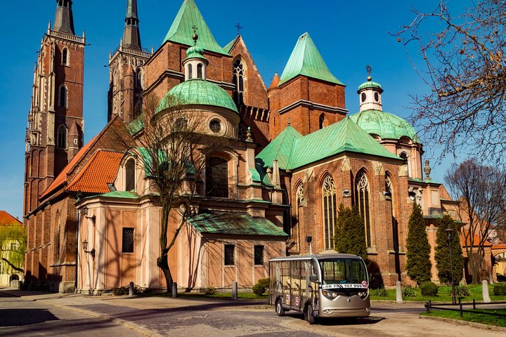 Breslavia, 1 - ora o 2 - ore Tour di gruppo in auto elettrica