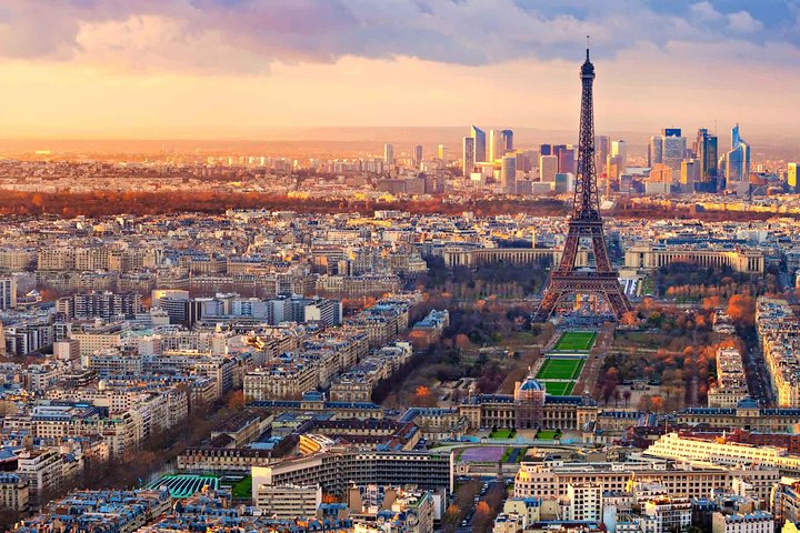 Privat transfer från Angers till Paris - upp till 7 personer