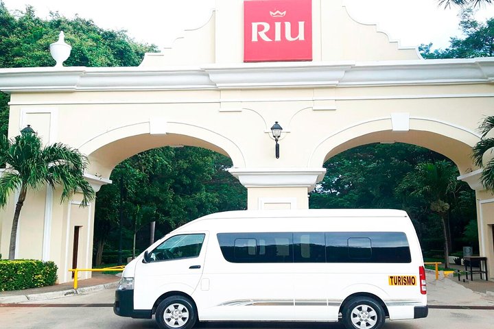 Privater Transfer vom Flughafen Liberia nach RIU Guanacaste Hotel